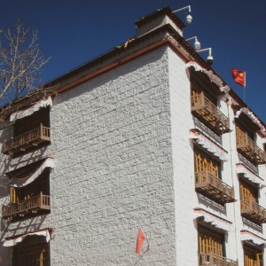 Finding Your Perfect Stay in Tibet: A Complete Guide