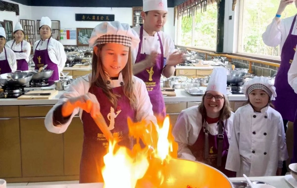 1 Day Chengdu Sichuan Cuisine Museum " Sanxingdui جولة روتين