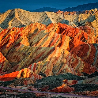 اليوم الرابع: جيايوغان Zhangye