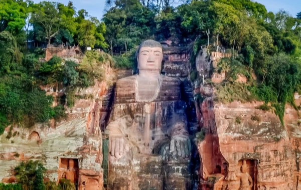 Giorno 2: Leshan